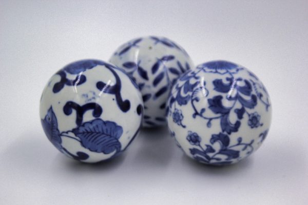 Hamptons  Style Porcelain Balls Set of Three - Image 3